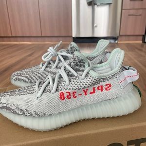 Yeezy Boost 350 V2 Blue Tint - NEVER WORN!